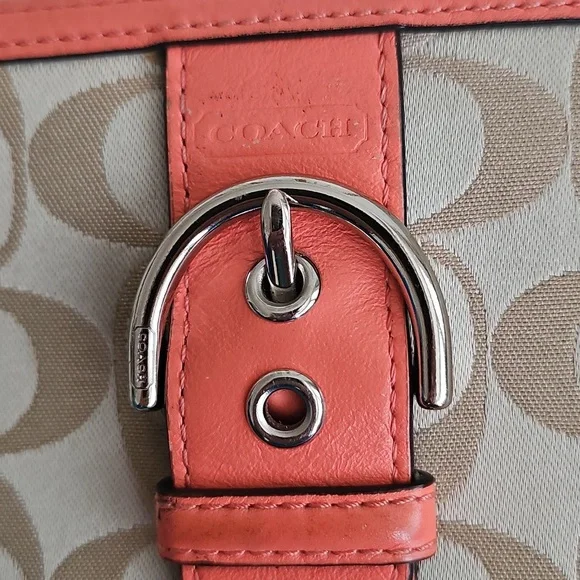 ๐คHP๐คCoach Soho Vintage Zip Around Wallet - Picture 13 of 14